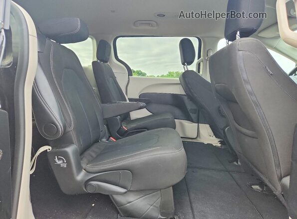 2C4RC1CG7RR101326 2024 CHRYSLER VOYAGER Черный Вид задней части салона