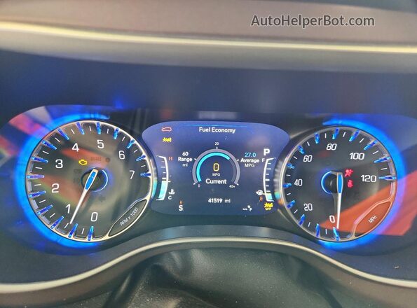 2C4RC1CG7RR190931 2024 CHRYSLER VOYAGER White ხელსაწყოთა პანელის ხედი