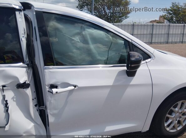 2C4RC1CG7TR161307 2026 CHRYSLER VOYAGER White Widok wnętrza z przodu