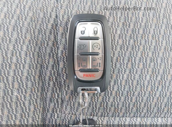 2C4RC1CG7TR161307 2026 CHRYSLER VOYAGER White Widok deski rozdzielczej