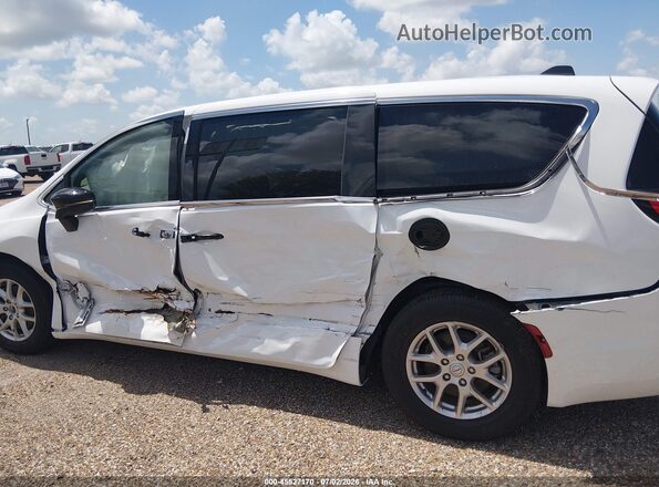 2C4RC1CG7TR161307 2026 CHRYSLER VOYAGER White Widok zestawu wskaźników