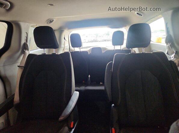2C4RC1CG8LR283190 2020 CHRYSLER VOYAGER Black Вид задніх сидінь