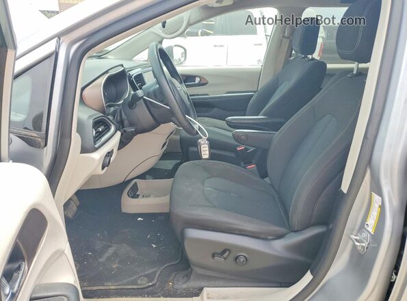 2C4RC1CG8MR579277 2021 CHRYSLER VOYAGER Silver წინა სალონის ხედი