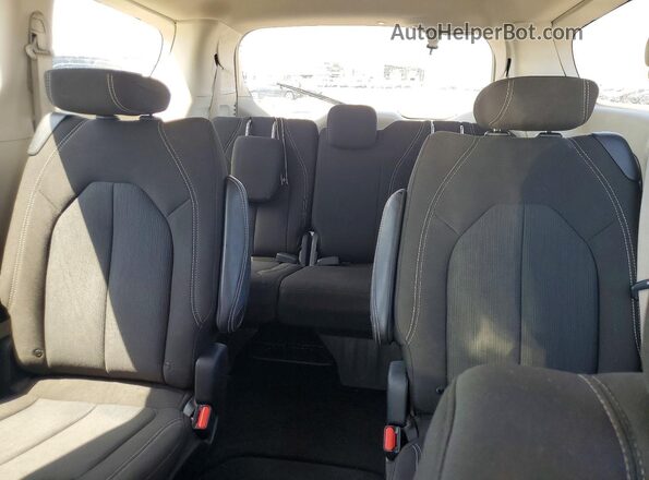 2C4RC1CG8PR528964 2023 CHRYSLER VOYAGER Серый Вид задних сидений