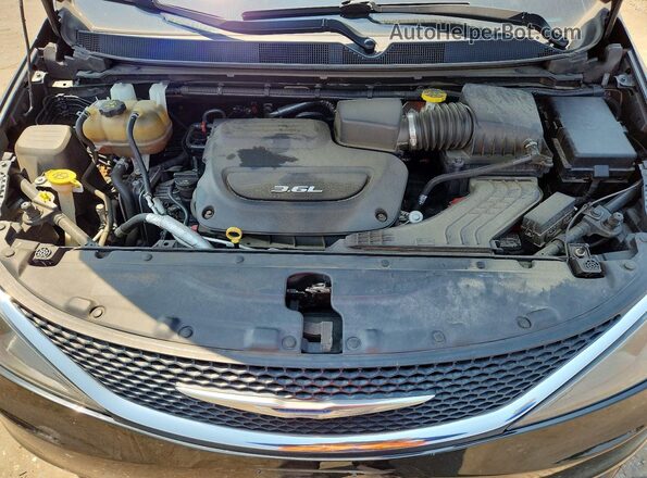 2C4RC1CG9JR294907 2018 CHRYSLER PACIFICA Black Widok komory silnika
