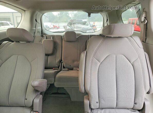 2C4RC1DG1HR712062 2017 CHRYSLER PACIFICA Красный Вид задних сидений