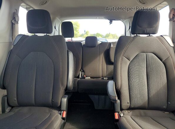 2C4RC1DG1HR723174 2017 CHRYSLER PACIFICA Серебряный 