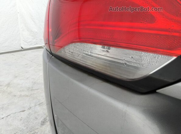 2C4RC1DG1LR266083 2020 CHRYSLER VOYAGER Silver 