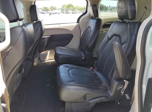 2C4RC1DG2LR147023 2020 CHRYSLER VOYAGER White Vista interior trasera