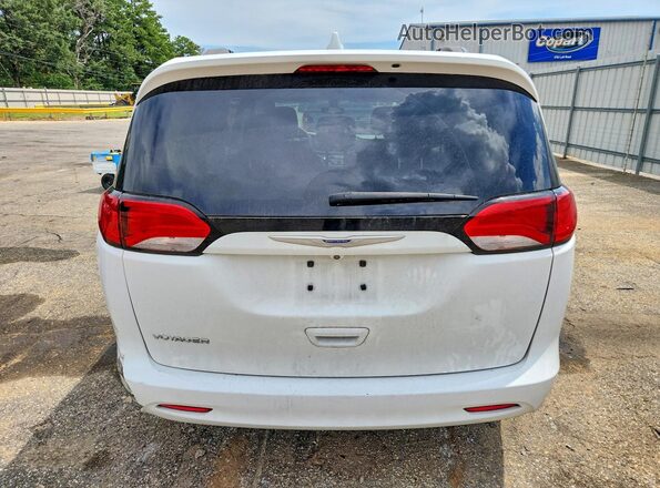 2C4RC1DG2LR156918 2020 CHRYSLER VOYAGER White Widok z tyłu