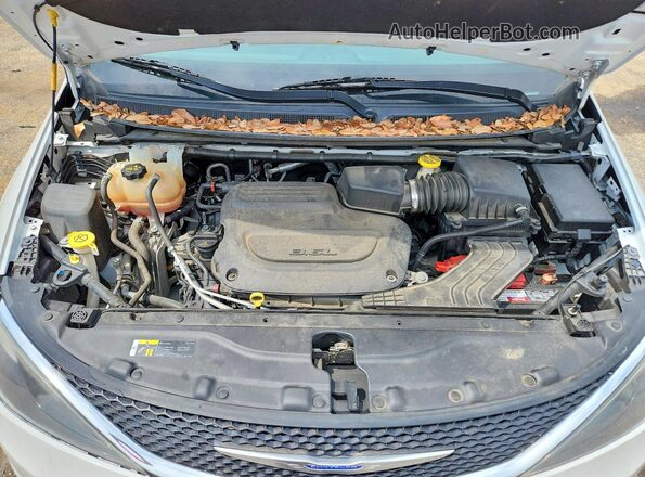 2C4RC1DG2LR156918 2020 CHRYSLER VOYAGER White Widok komory silnika