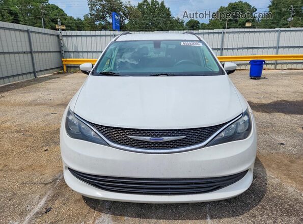 2C4RC1DG2LR156918 2020 CHRYSLER VOYAGER White Widok z przodu