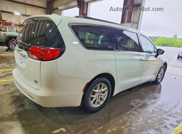 2C4RC1DG2LR261037 2020 CHRYSLER VOYAGER White Tył prawy
