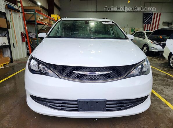 2C4RC1DG2LR261037 2020 CHRYSLER VOYAGER White Widok z przodu