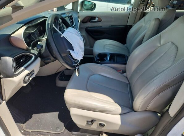 2C4RC1DG2MR565082 2021 CHRYSLER VOYAGER White Սալոնի դիմացի տեսք