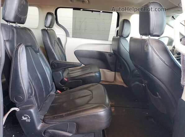 2C4RC1DG3LR151422 2020 CHRYSLER VOYAGER Blue Vista de los asientos traseros