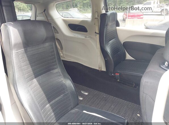 2C4RC1DG6HR512973 2017 CHRYSLER PACIFICA Silver Вид наклейки з VIN-кодом