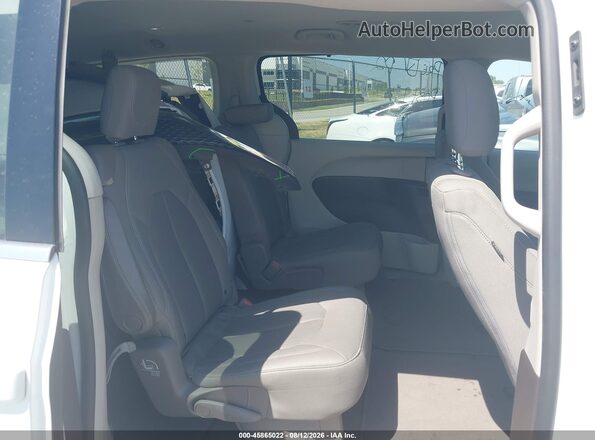 2C4RC1DG6HR695033 2017 CHRYSLER PACIFICA White VIN კოდის სტიკერის ხედი