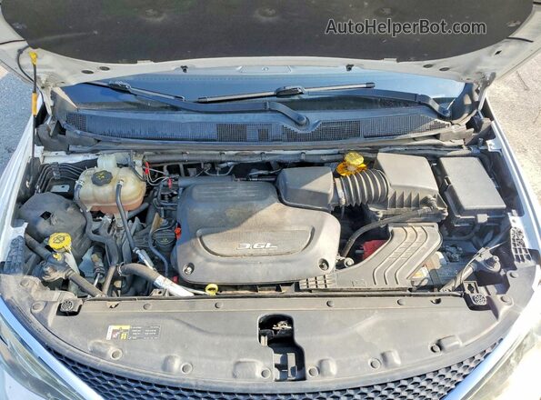 2C4RC1DG7HR518166 2017 CHRYSLER PACIFICA White ძრავის განყოფილების ხედი