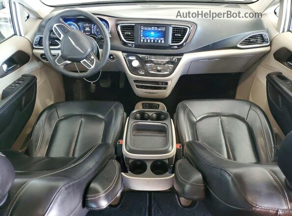 2C4RC1DG7LR144604 2020 CHRYSLER VOYAGER White Առջևի վահանակի տեսք