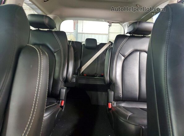 2C4RC1DG8LR262760 2020 CHRYSLER VOYAGER Burgundy Rear seats view