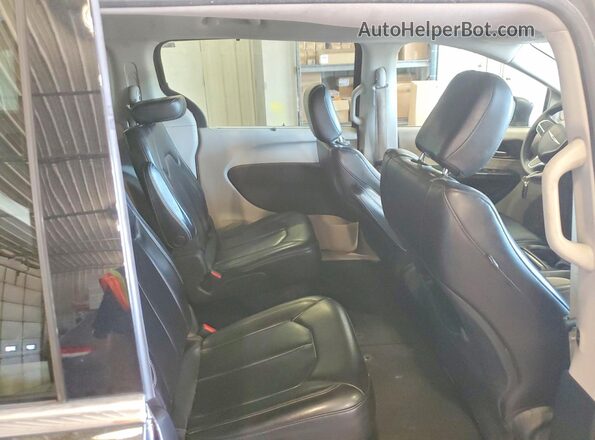 2C4RC1DG8MR506635 2021 CHRYSLER VOYAGER Black Rear interior view