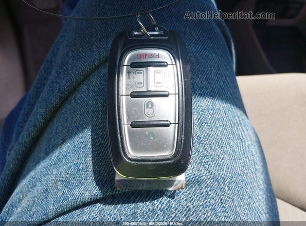 2C4RC1DG9HR519979 2017 CHRYSLER PACIFICA Maroon Widok deski rozdzielczej
