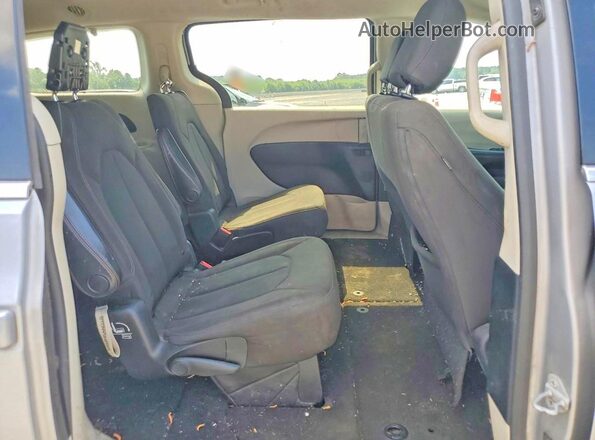 2C4RC1DG9HR702900 2017 CHRYSLER PACIFICA Серебряный Вид задней части салона