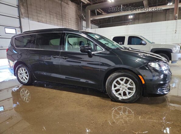 2C4RC1DG9LR187261 2020 CHRYSLER VOYAGER Black Front right