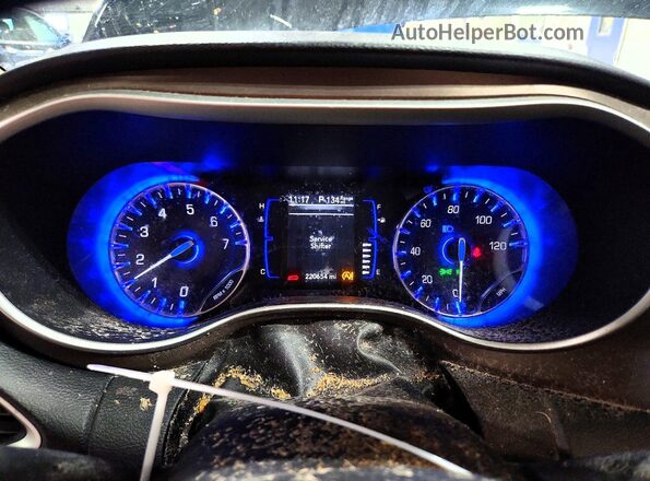 2C4RC1DG9LR187261 2020 CHRYSLER VOYAGER Black Instrument cluster view