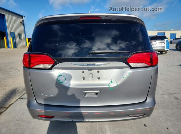 2C4RC1DG9LR265411 2020 CHRYSLER VOYAGER Серебряный Вид сзади