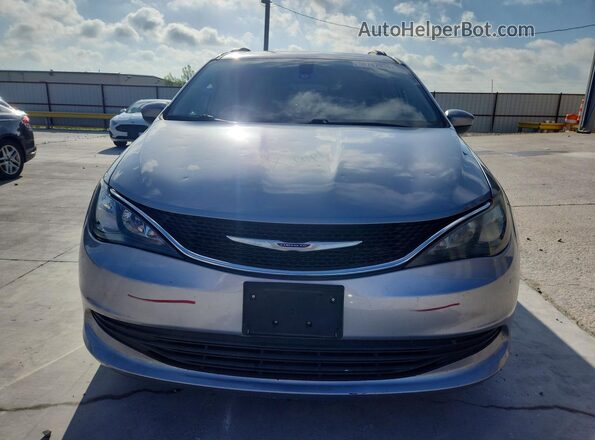 2C4RC1DG9LR265411 2020 CHRYSLER VOYAGER Серебряный Вид спереди