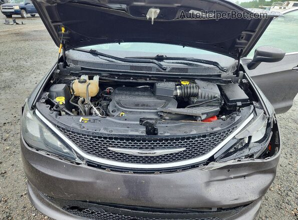 2C4RC1DG9MR526022 2021 CHRYSLER VOYAGER Charcoal Engine compartment view