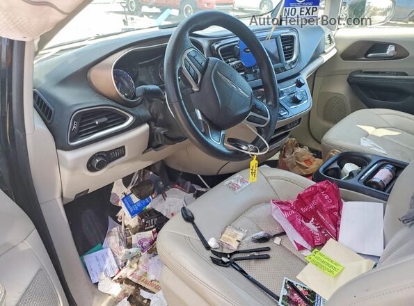 2C4RC1DG9MR552149 2021 CHRYSLER VOYAGER Black Dashboard view