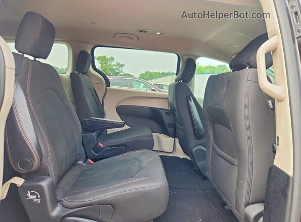 2C4RC1DGXJR186259 2018 CHRYSLER PACIFICA Black Vista interior trasera