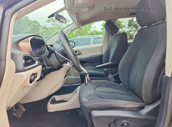 2C4RC1DGXJR186259 2018 CHRYSLER PACIFICA Black Vista interior delantera