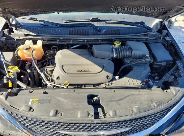 2C4RC1DGXMR541483 2021 CHRYSLER VOYAGER Черный Вид задней части салона