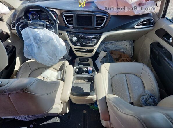 2C4RC1DGXMR541483 2021 CHRYSLER VOYAGER Черный Вид панели приборов