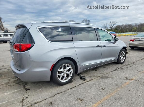 2C4RC1EG0JR330299 2018 CHRYSLER PACIFICA Silver Հետևի աջ