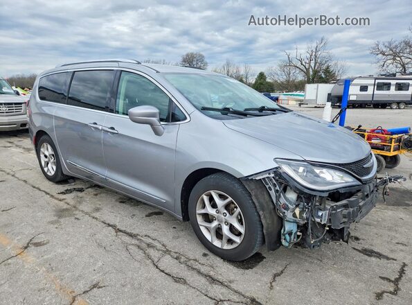 2C4RC1EG0JR330299 2018 CHRYSLER PACIFICA Silver Առջևի աջ