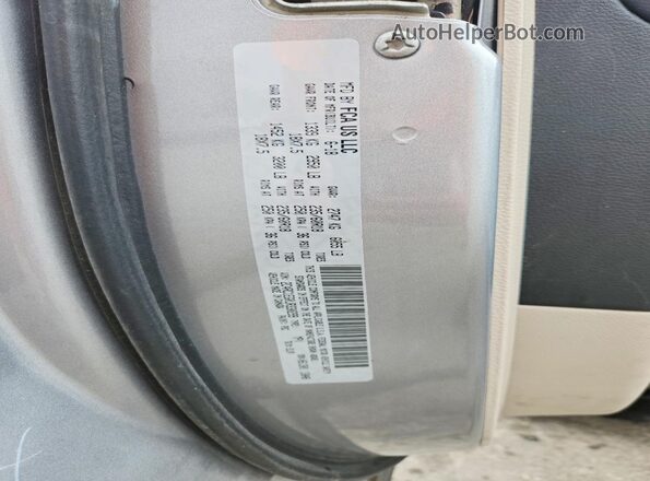 2C4RC1EG0JR330299 2018 CHRYSLER PACIFICA Silver Սալոնի 360 աստիճան տեսք