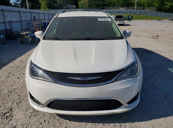 2C4RC1EG0JR355011 2018 CHRYSLER PACIFICA White Вид спереду