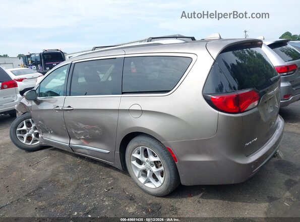 2C4RC1EG1JR189033 2018 CHRYSLER PACIFICA Gray 360 interior view