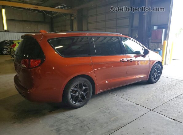 2C4RC1EG1JR258254 2018 CHRYSLER PACIFICA Orange უკანა მარჯვენა