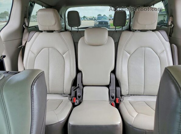 2C4RC1EG2HR543054 2017 CHRYSLER PACIFICA Black Vista de los asientos traseros