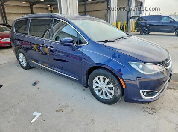 2C4RC1EG2JR254097 2018 CHRYSLER PACIFICA Blue Передня права чверть