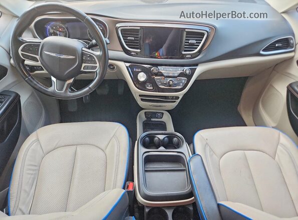2C4RC1EG2JR254097 2018 CHRYSLER PACIFICA Blue Вид панелі приладів