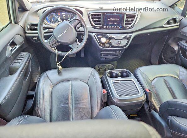 2C4RC1EG3KR589905 2019 CHRYSLER PACIFICA White Dashboard view