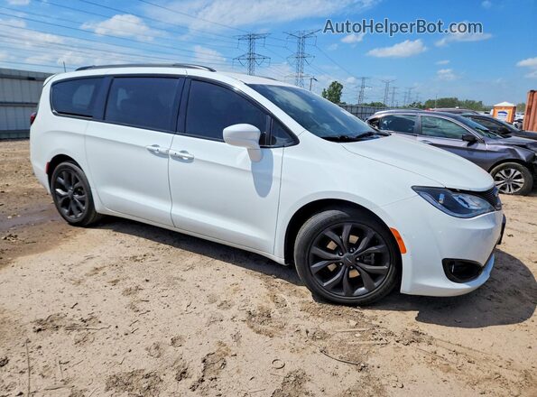 2C4RC1EG3KR589905 2019 CHRYSLER PACIFICA White Front right