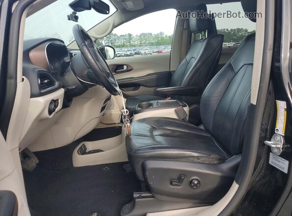 2C4RC1EG5HR507701 2017 CHRYSLER PACIFICA Черный Вид салона спереди